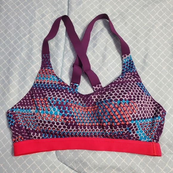 Victoria's Secret VSX Sport Lightly Padded Sports Bra 32B - Picture 1 of 7